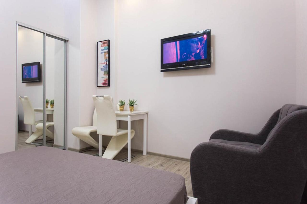 Modern Apartments In The Centre - Kuznechna Str. 26/4 Kharkiv Eksteriør billede
